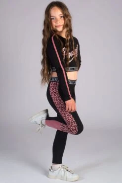 Leopard Logo Long Sleeve Crop Top 6 Leopard Logo Long Sleeve Crop Top -Pineapple girls black long sleeve crop top with leopard logo tl1630ca1 03